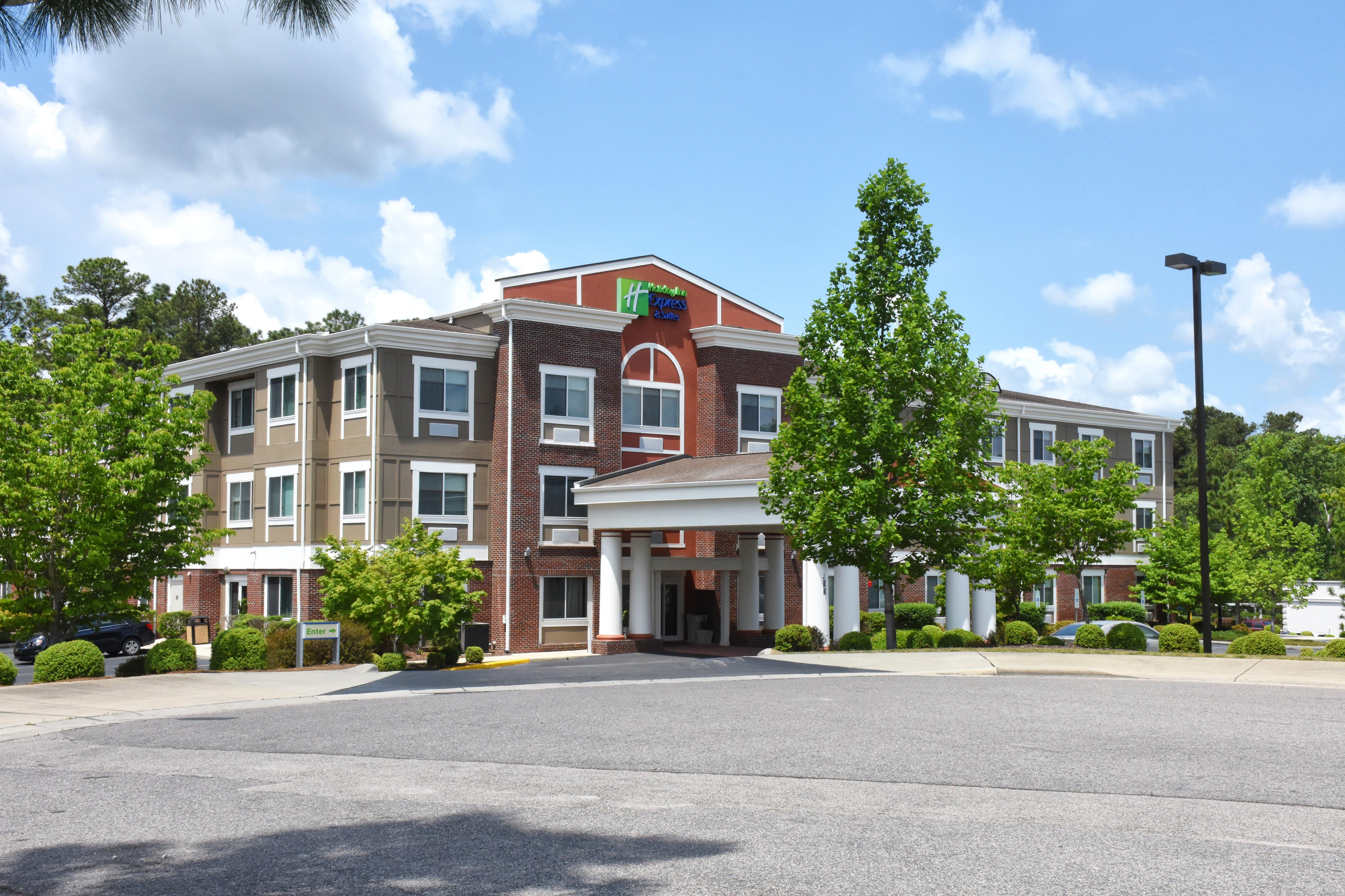 Holiday Inn Express & Suites Southern Pines-Pinehurst Area By Ihg Exterior photo
