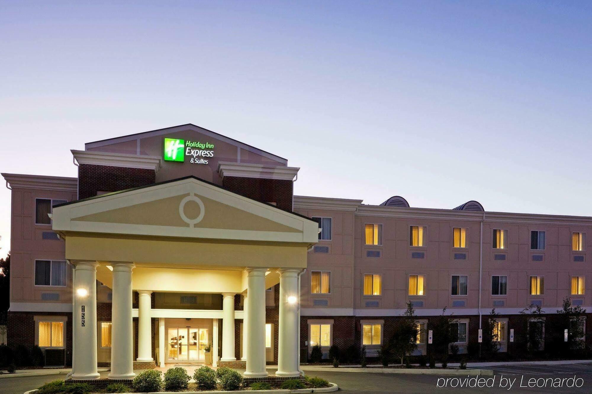 Holiday Inn Express & Suites Southern Pines-Pinehurst Area By Ihg Exterior photo