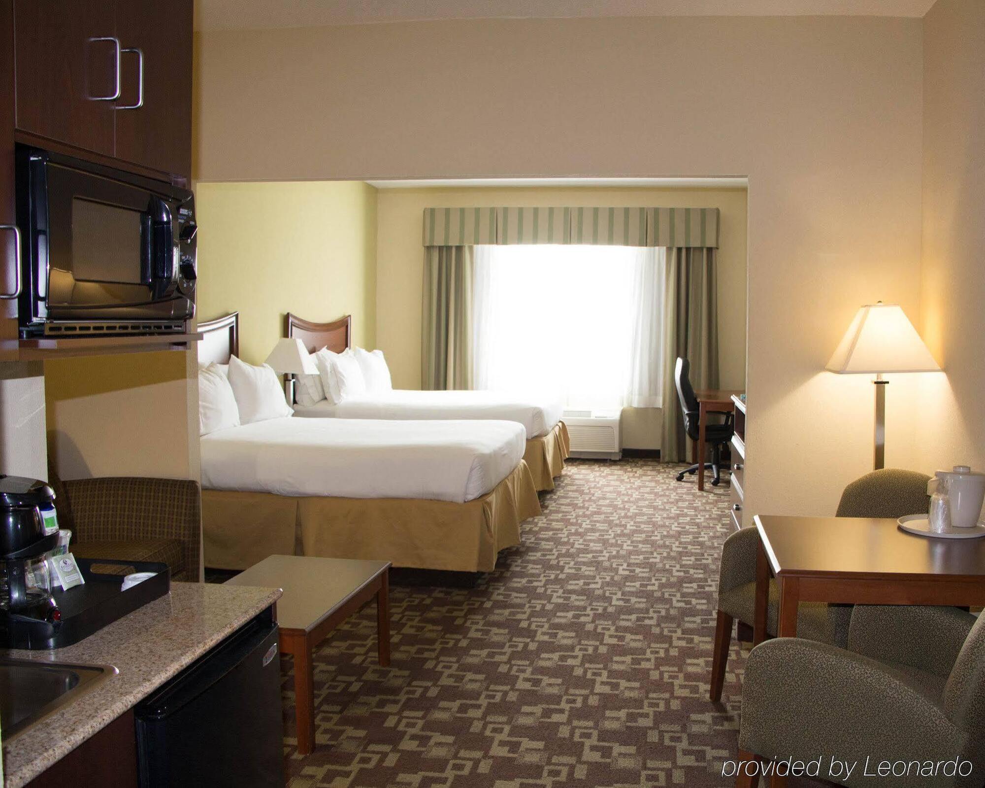 Holiday Inn Express & Suites Southern Pines-Pinehurst Area By Ihg Exterior photo